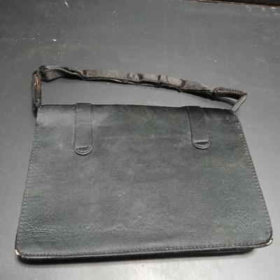 Two vintage clutch purses - Neusteters made in France