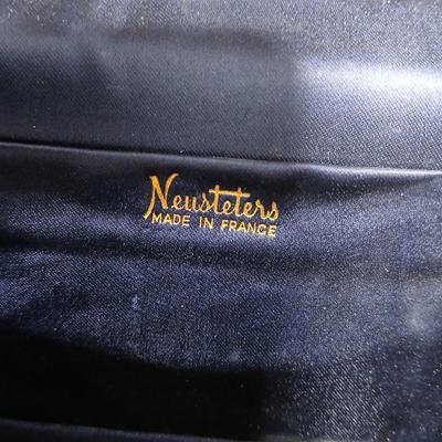 Two vintage clutch purses - Neusteters made in France