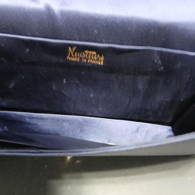 Two vintage clutch purses - Neusteters made in France