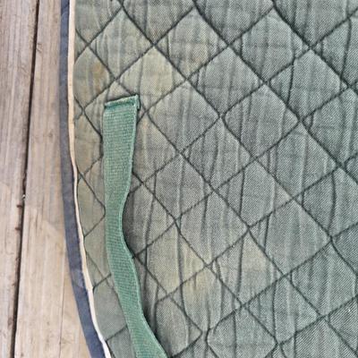 Equestrian Tack - English saddle blankets / saddle riding pads