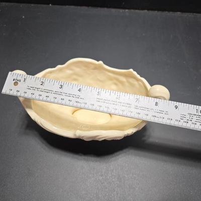 Blue Delft Plates and White/Cream mantle vase and a vintage White Moriyama planter