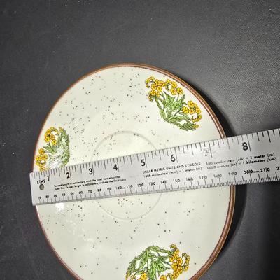 5 wild flower Cups and Saucers