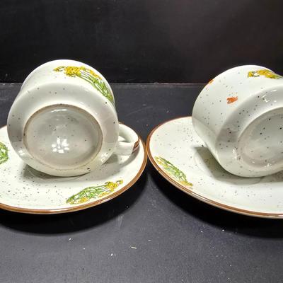 5 wild flower Cups and Saucers