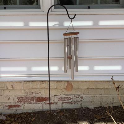 O681 Small Metal Shepards Hook with Woodstock Wind chime