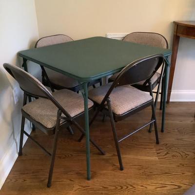 G686 Green Card Table with Four Folding Chairs