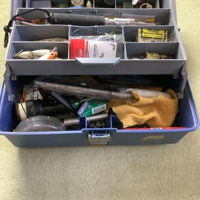 UBL691 Plastic Fishing Tackle Box with Supplies