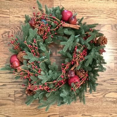 A751 Balsam Hill Heritage Spice Wreath with LED Candlelight