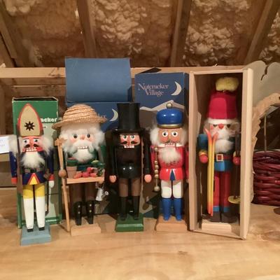 A759 Lot of 5 Nutcrackers