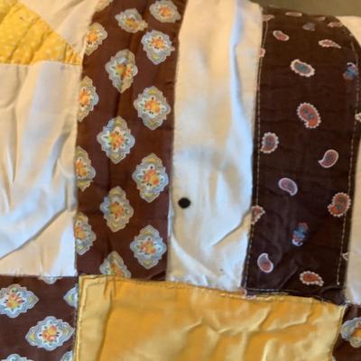 UBL768 Vintage Handmade Yellow and Brown Star Quilt