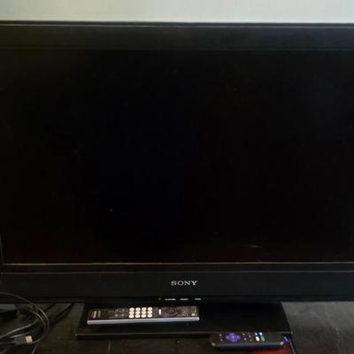30" Sony TV w/Roku