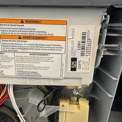 602 Fisher & Paykel Drawer Dishwasher Model: (FP)DS605iH