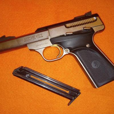 Browning buck mark 22