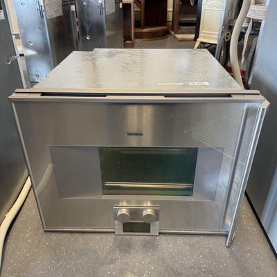 604 Gaggenau Model: HLBS27 24-inch Combination Steam Oven