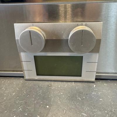 604 Gaggenau Model: HLBS27 24-inch Combination Steam Oven