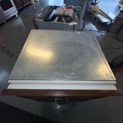 605 Sub-Zero Model: 700BR Integrated Refrigerator Drawers