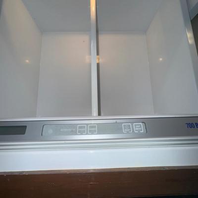 605 Sub-Zero Model: 700BR Integrated Refrigerator Drawers