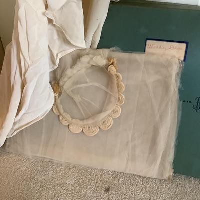 UBR785 Antique 1930’s B. Altman Velvet Wedding Dress with Vale and Slip
