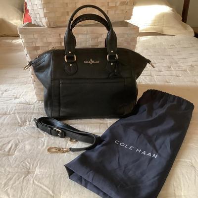 M786 Ladies Black COLE HAAN Leather Handbag with Strap and Dust Cover