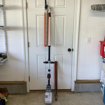 G805 STIHL Articulating Head Hedge Trimmer with Battery Charger