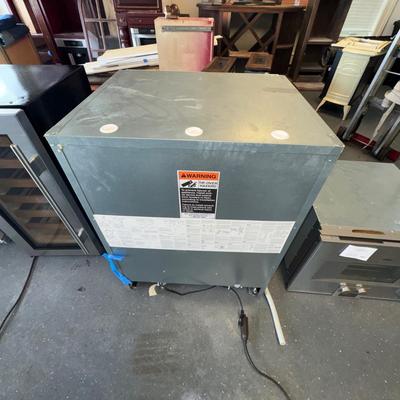 606 Sub-Zero Model: 700BR Integrated Refrigerator Drawers