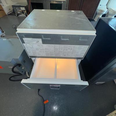 606 Sub-Zero Model: 700BR Integrated Refrigerator Drawers