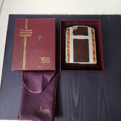 Vintage Ronson Twentycase Lighter Case w original Box