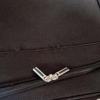 SAMSONITE SUITCASE ON 2 WHEELS AND 2 SOFT BAGS