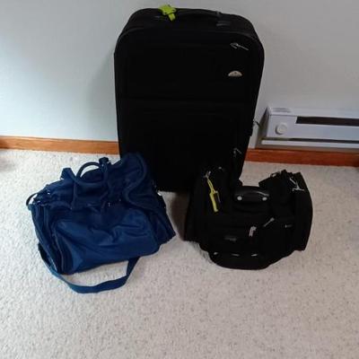 SAMSONITE SUITCASE ON 2 WHEELS AND 2 SOFT BAGS