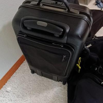 SMALLER SAMSONITE SUITCASE AND 2 SOFT BAGS PLUS NAME TAGS