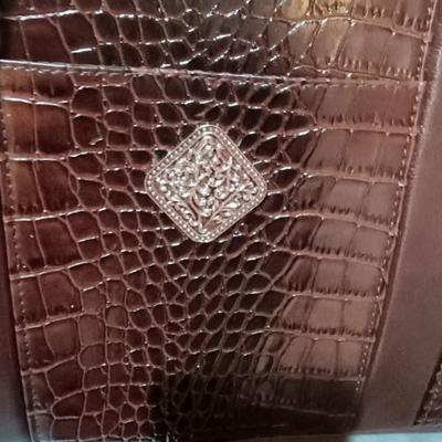 NEW COLD CREEK LARGER PURSE/TOTE