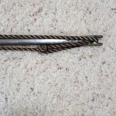 ANTIQUE FISHING SPEAR HEAD ON POLE AND A BLADE ON AN EXTENDABLE STEEL POLE