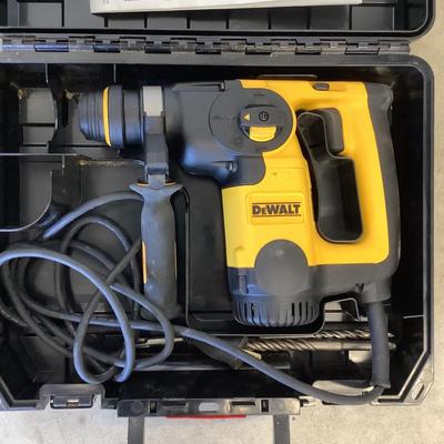 G808 DEWALT L-Shaped 5ths Rotary Hammer Power Drill