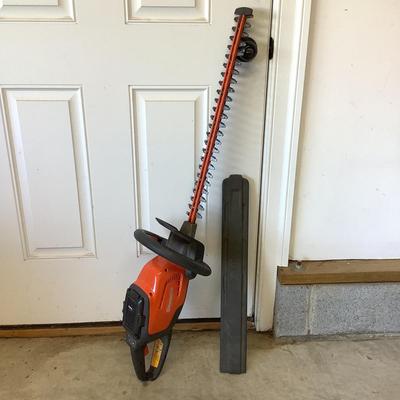 G809 Husquarna Cordless Hedge Trimmer with Battery and Charger