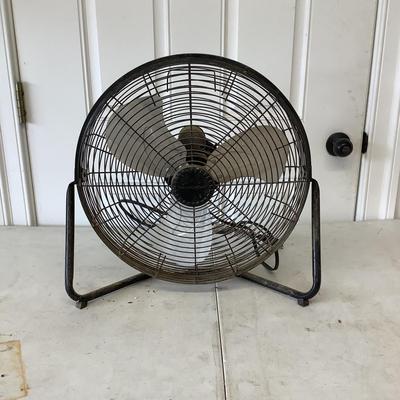 G873 Comfort 18” Floor Fan
