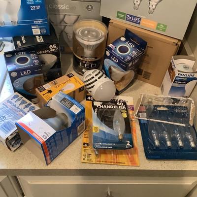 G933 Large Lot of New Lightbulbs, LED