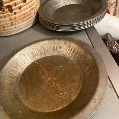Vintage Jane Parker pie tins