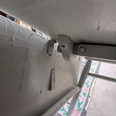 Antique wooden drop leaf table