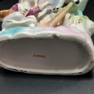 Escape The GIANT!! Jack and the Beanstalk Vase marked Japan