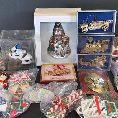 LOT 159K: Vintage Christmas Ornament Collection - Lenox & More