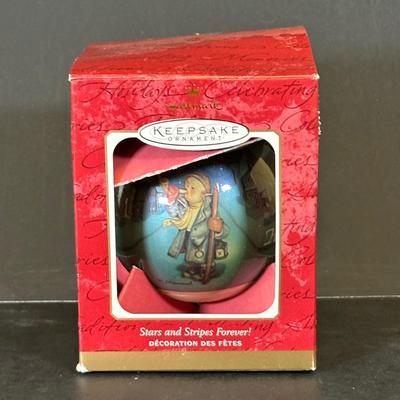 LOT 160K: Collection Of Vintage Christmas Ornaments - Hallmark & More
