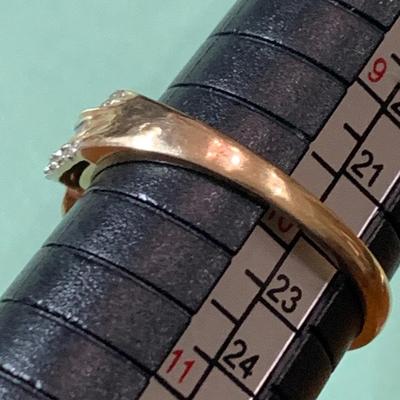 14k Yellow Gold w/ Stones Size 10 (2.6 grams)