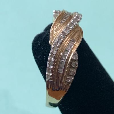 14k Yellow Gold w/ Stones Size 10 (2.6 grams)