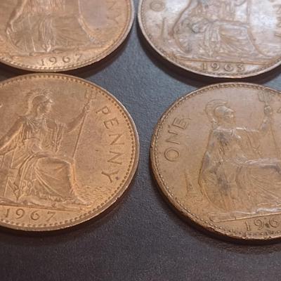 Set of Four 1960's Era Dei Gratia Regina Bristish One Penny Bronze Coins (89)
