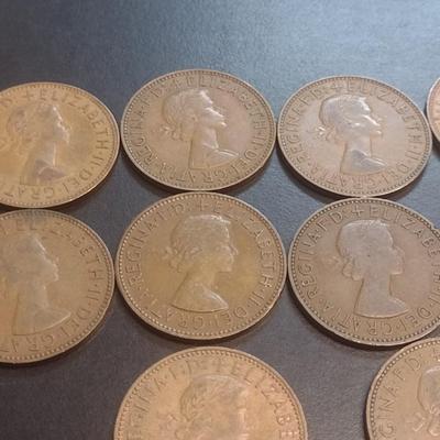 Set of Ten 1960's Era Dei Gratia Regina Bristish One Penny Bronze Coins (90)