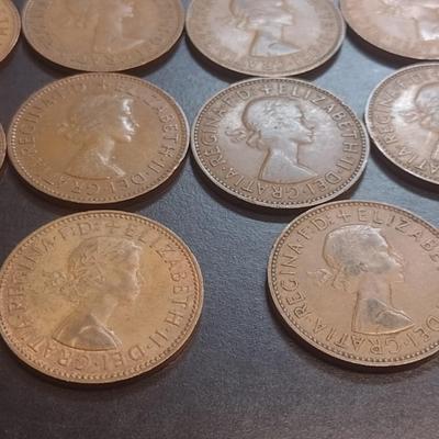 Set of Ten 1960's Era Dei Gratia Regina Bristish One Penny Bronze Coins (90)