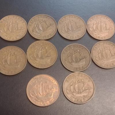 Set of Ten 1960's Era Dei Gratia Regina Bristish One Penny Bronze Coins (90)