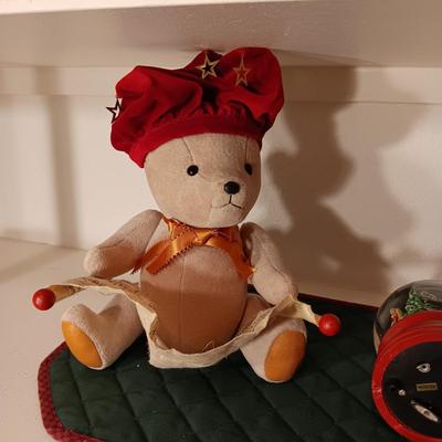 MUSICAL SANTA SNOW GLOBE & A TEDDY BEAR