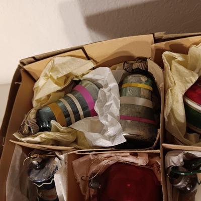 VINTAGE GLASS CHRISTMAS ORNAMENTS