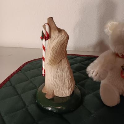 STEIFF TEDDY BEAR AND 2 BYERS' CHOICE "THE CAROLERS" DOGS