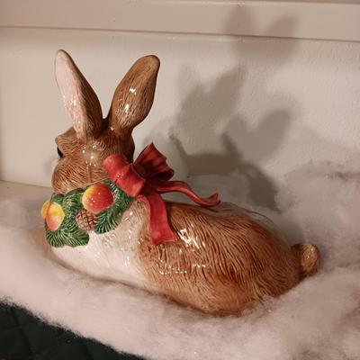 LARGE FITZ & FLOYD RABBIT